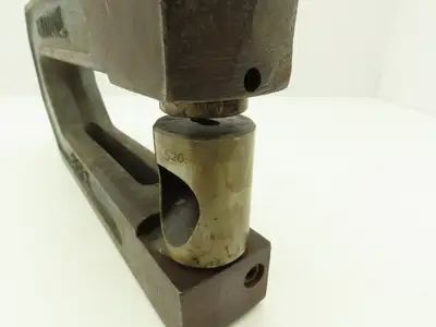 Unittool 8HP2 Press Brake Punch C Frame 45/128 x 67/128" Oval 8" Throat *Read