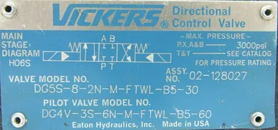 NEW VICKERS DG5S-8-2N-M-FTWL-B5-30 VALVE 02-128027 DG4V-3S-6N-M-FTWL-B5-60