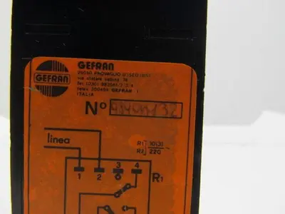 Gefran 98905132 Timer 110 Volt TVD 2/999 Digital