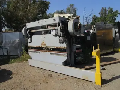 Verson All Steel Press Brake, S/N 9875-2078, 7.5" Shut Height, 3" ram adjustment, 2.5" stroke