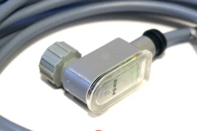 NEW BALLUFF BKS-S4-4/5 PROXIMITY SENSOR BKSS445