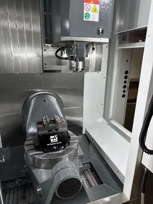 2023 HAAS UMC-500SS Vertical Machining Centers (5-Axis or More) | Machinery Network (6)