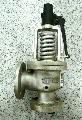 REFURBISHED KUNKLE 300LKH01-AS SAFETY RELIEF VALVE SIZE 2 320PSI 300LKH01AS