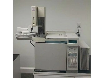 Used HP HP 6890 WITH TCD AND AUTOSAMPLER GC Systems New York US | Michael Benalt Inc #1274267