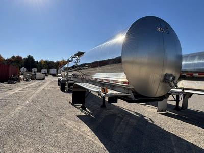 Used 2011 WALKER MILK TANKER TRAILER Tanker Trailers Michigan US | Miedema Asset Management Group #1709508