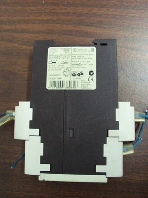 Siemens 3TK2824-1BB40 Siguard Safety Guard Relay