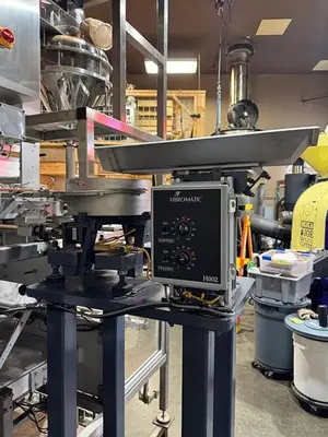 Unified Flex Hornet Vertical Form, Fill & Seal with Auger Filler