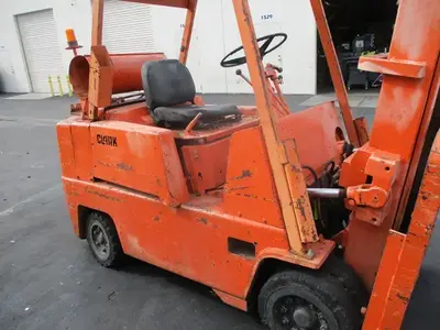 10000 lb. Clark, propane forklift