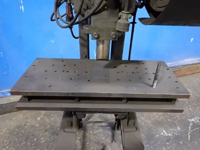 USED BENCH MASTER 1837