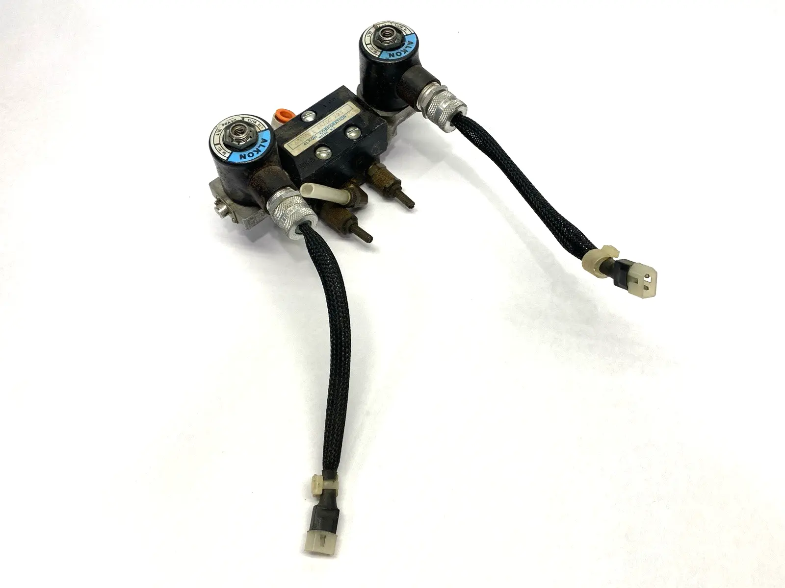 USED ALKON PNEUMATIC SOLENOID VALVE 1/4" PORTS