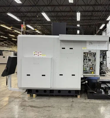 Used 2022 DOOSAN DVF 6500 Vertical Machining Centers (5-Axis or More) Illinois US | USED CNC #1377253