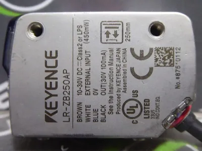 Keyence LR-ZB250AP Self-Contained CMOS Laser Sensor Cut End Used