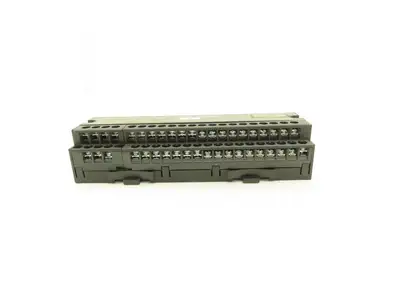 Mitsubishi Aj65SBTB1-32D Remote Digital Input 32 Point 24VDC MELSEC-A Lot of 8