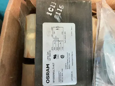 Used UNIVERSAL TECHNOLOGIES, OSRAM, PHILLIP ADVANCE _UNKNOWN_ Light Source Equipment Ohio US | HGR 24 #1291864