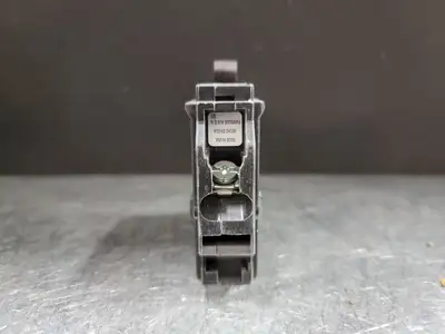 USED SCHNEIDER ELECTRIC CHOM115