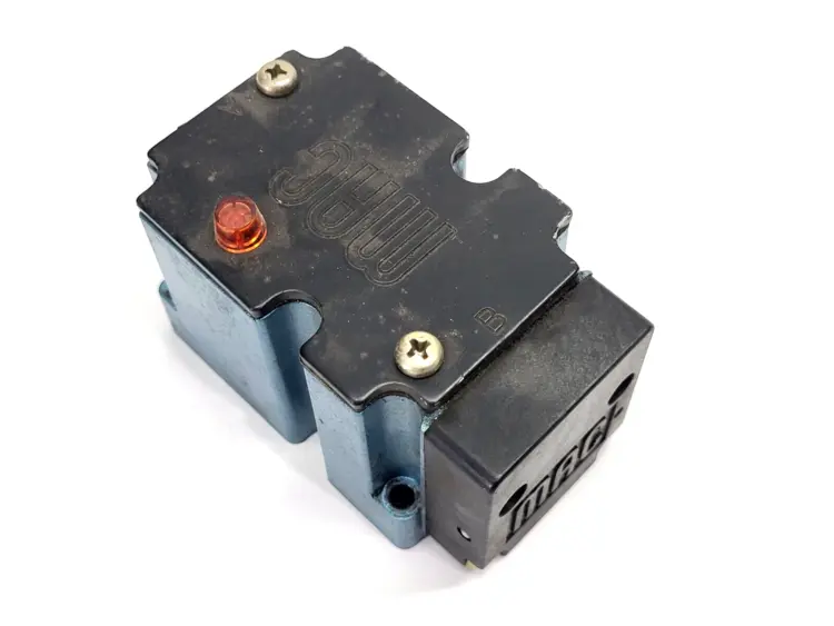 Used MAC Valves 6316D-611-PM-501DA9 Solenoid Valves Michigan US | Maverick Industrial Sales #1454020