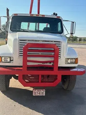 USED 1990 INTERNATIONAL 4900 WINCH TRUCK