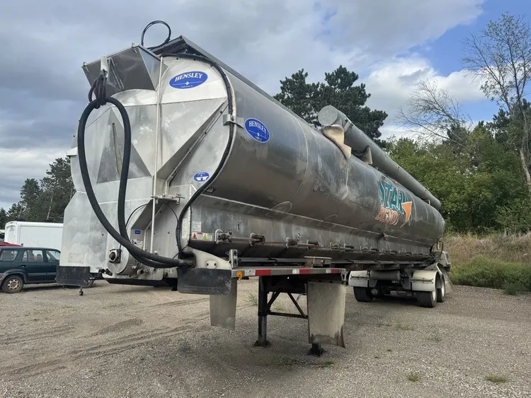 Used 2020 HENSLEY PNEUMATIC BULK FEED TRAILER Tanker Trailers Minnesota US | Carco Truck & Equipment #1513903