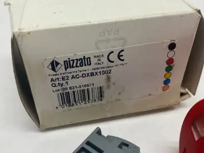 USED PIZZATO ILLUMINATED EMERGENCY PUSHBUTTON W/ LOCKING COLLAR