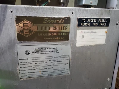 Edwards 1-Ton Liquid Chiller