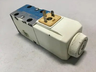 USED VICKERS DG4V32AMUHL760