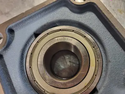 NEW NATIONAL BEARING UCF208-24