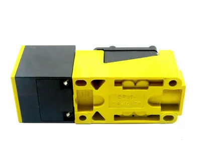 NEW TURCK ELEKTRONIK BI20-CP40-VN4X2 PROXIMITY SWITCH BI20CP40VN4X2