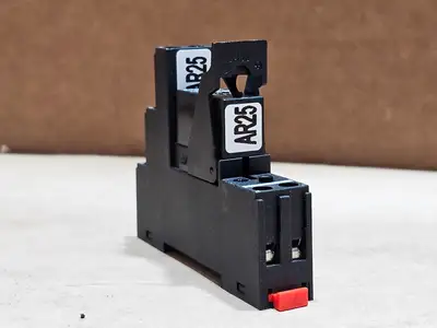 Used SCHNEIDER ELECTRIC RSB2A080F7 Misc Electrical & Power Parts British Columbia CA | Lenmark #1439451