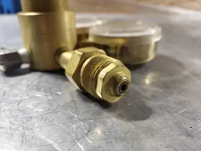 Heavy-Duty/High-Capacity Gas Regulator SR4G-680
