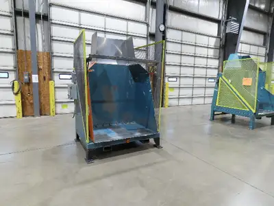 Used UNA-DYN _UNKNOWN_ Hoppers Indiana US | Arrow Industrial #1366951