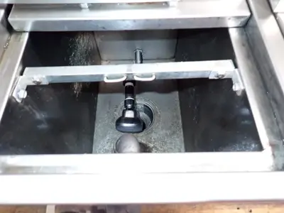4 @ 8.5" X 15" X 13.5" Cleaning Station