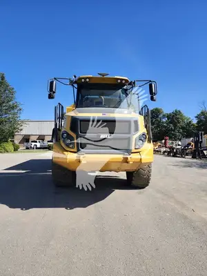 USED 2017 BELL B30E