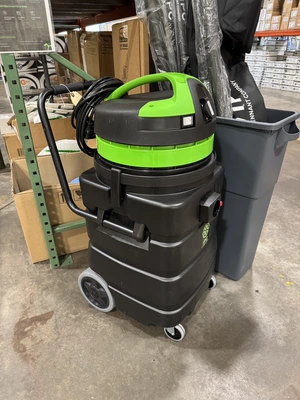 IPC VERTIPRO High Reach Vacuum Dusting System NEW