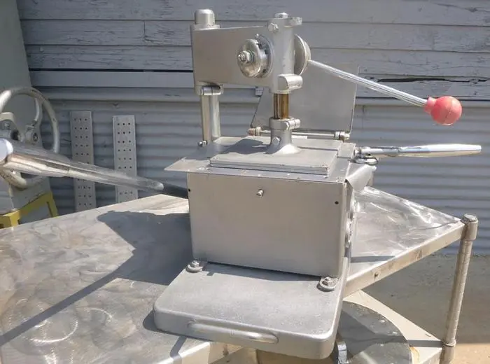 Used 1985 YIH FENG B21 Capsule Fillers California US | Machinery & Equipment #137567
