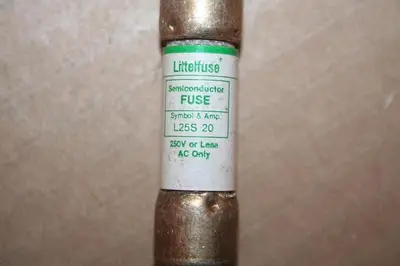 USED LITTELFUSE L25S-20