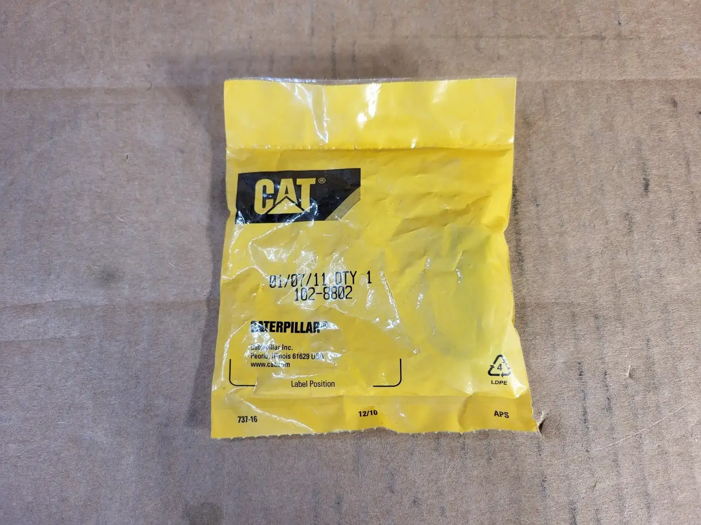 NEW CATERPILLAR 102-8802