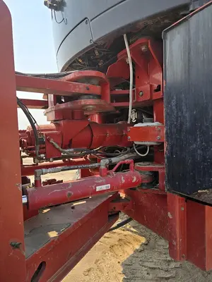 USED 2014 VERSATILE 450DT