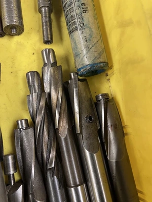 Used _UNKNOWN_ _UNKNOWN_ Chamfering & Deburring Tools Michigan US | Miedema Asset Management Group #1360927