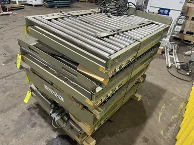 3800 LBS X 60" X 42" SOUTHWORTH HYDRAULIC SCISSOR LIFT TABLE WITH ROLLER CONVEYOR TOP, 110 VOLT: STOCK #20892