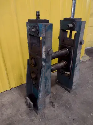 2.5" ROLL FORM STAND: STOCK 17063