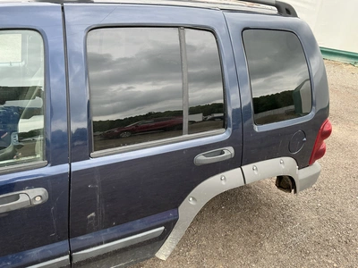 USED 2005 JEEP LIBERTY