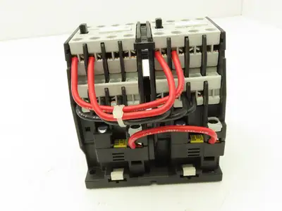 Siemens CRL0F4022K1 Reversing Motor Starter Sz 00 NEMA 9A 600V Coil 120V 2NO 2NC