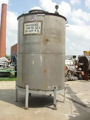 SPC6734  Tank 1609 gallon vertical tank, 304 SS, slope