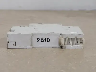 USED ALLEN-BRADLEY 1492-CB1-G200