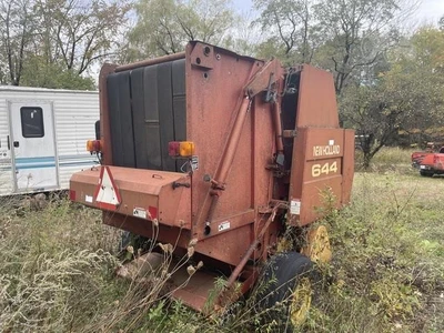Used 1997 NEW HOLLAND 644 Square Balers Maine US | Beauregard Equipment #1561807