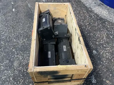 Used PARKER 4.00CC2ALU14AC8.000 & 4.00CC2ALUS14AC8.000 Pumps Ohio US | HGR 24 #1285728