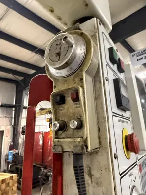 USED 1998 HAAS VF-10