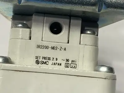 USED SMC PNEUMATIC PRECISION REGULATOR 1/4" NPT