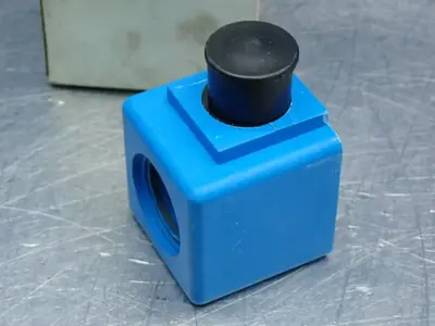 New | in-Stock EATON VICKERS 02101726 Solenoid Valves Ohio US | HGR 24 #917685