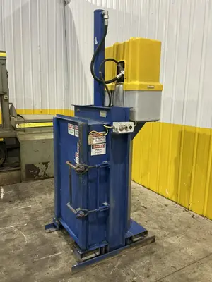 55 GALLON DRUM VESTIL HYDRAULIC CRUSHER & COMPACTOR, MODEL #WBB3147055: YOBRO #24913